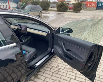 Чорний Тесла Модель 3, об'ємом двигуна 0 л та пробігом 179 тис. км за 18600 $, фото 8 на Automoto.ua