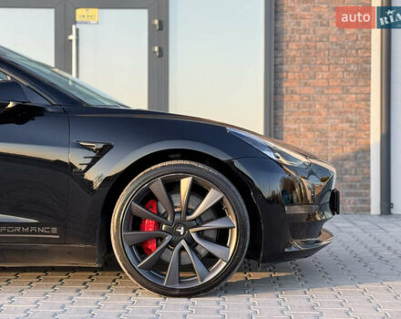 Чорний Тесла Модель 3, об'ємом двигуна 0 л та пробігом 117 тис. км за 18999 $, фото 24 на Automoto.ua