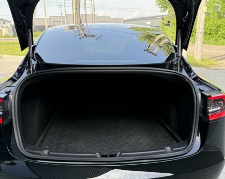 Черный Тесла Модель 3, объемом двигателя 0 л и пробегом 98 тыс. км за 22000 $, фото 4 на Automoto.ua