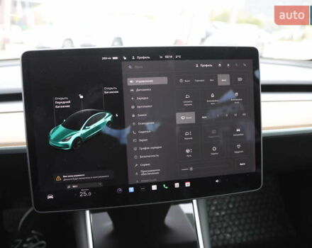 Черный Тесла Модель 3, объемом двигателя 0 л и пробегом 66 тыс. км за 17000 $, фото 14 на Automoto.ua