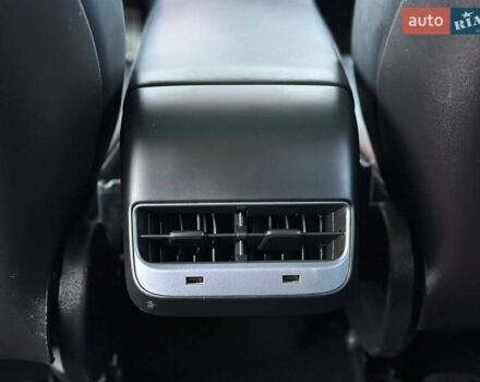 Черный Тесла Модель 3, объемом двигателя 0 л и пробегом 121 тыс. км за 19400 $, фото 59 на Automoto.ua