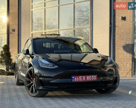 Чорний Тесла Модель 3, об'ємом двигуна 0 л та пробігом 117 тис. км за 18999 $, фото 8 на Automoto.ua