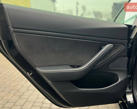 Черный Тесла Модель 3, объемом двигателя 0 л и пробегом 95 тыс. км за 16800 $, фото 21 на Automoto.ua