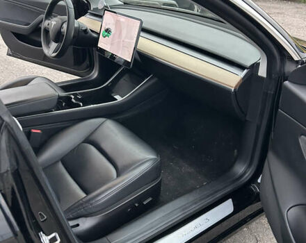 Черный Тесла Модель 3, объемом двигателя 0 л и пробегом 101 тыс. км за 17600 $, фото 11 на Automoto.ua