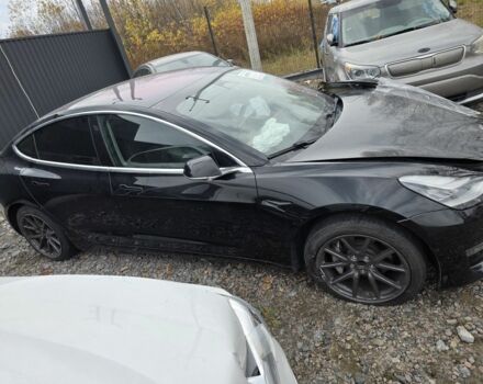 Черный Тесла Модель 3, объемом двигателя 0 л и пробегом 130 тыс. км за 303 $, фото 5 на Automoto.ua