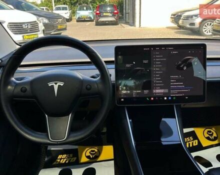 Тесла Модель 3 2019 в Ивано-Франковске на Automoto.ua Черный Тесла Модель 3, объемом двигателя 0 л и пробегом 101 тыс. км за 18800 $, фото 14 на Automoto.ua