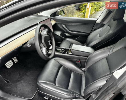 Черный Тесла Модель 3, объемом двигателя 0 л и пробегом 121 тыс. км за 21500 $, фото 10 на Automoto.ua