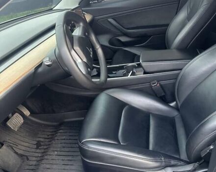 Черный Тесла Модель 3, объемом двигателя 0 л и пробегом 65 тыс. км за 19500 $, фото 5 на Automoto.ua