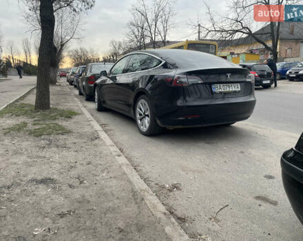 Чорний Тесла Модель 3, об'ємом двигуна 0 л та пробігом 77 тис. км за 14999 $, фото 1 на Automoto.ua