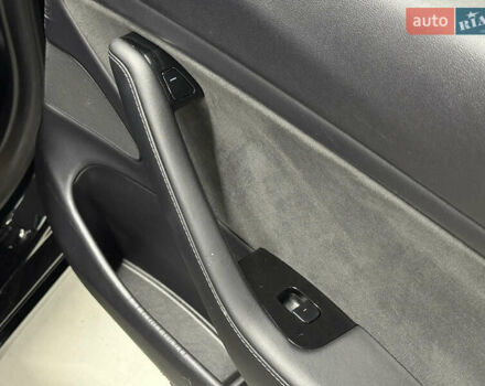 Черный Тесла Модель 3, объемом двигателя 0 л и пробегом 209 тыс. км за 17900 $, фото 50 на Automoto.ua