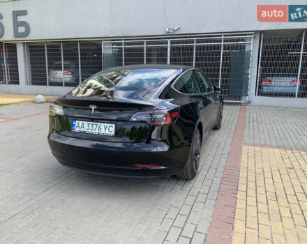 Чорний Тесла Модель 3, об'ємом двигуна 0 л та пробігом 73 тис. км за 14200 $, фото 6 на Automoto.ua