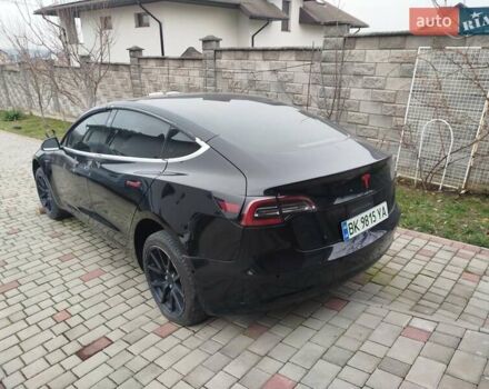 Чорний Тесла Модель 3, об'ємом двигуна 0 л та пробігом 180 тис. км за 10555 $, фото 7 на Automoto.ua