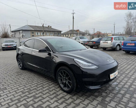 Черный Тесла Модель 3, объемом двигателя 0 л и пробегом 80 тыс. км за 12900 $, фото 6 на Automoto.ua