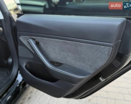 Черный Тесла Модель 3, объемом двигателя 0 л и пробегом 152 тыс. км за 16750 $, фото 10 на Automoto.ua