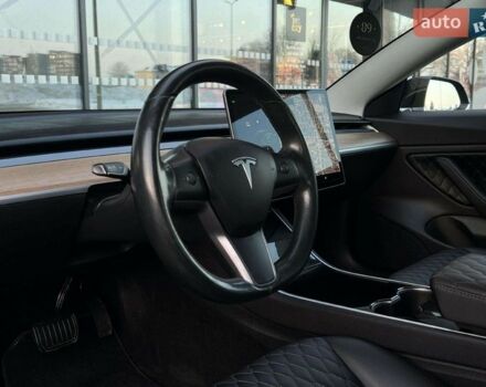 Чорний Тесла Модель 3, об'ємом двигуна 0 л та пробігом 128 тис. км за 19000 $, фото 11 на Automoto.ua