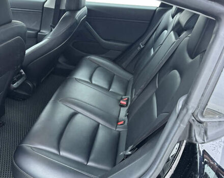 Чорний Тесла Модель 3, об'ємом двигуна 0 л та пробігом 74 тис. км за 19200 $, фото 15 на Automoto.ua