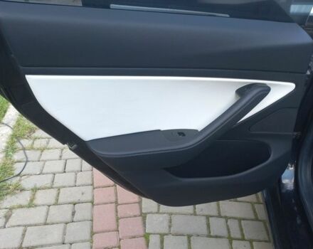 Черный Тесла Модель 3, объемом двигателя 0 л и пробегом 69 тыс. км за 13900 $, фото 25 на Automoto.ua