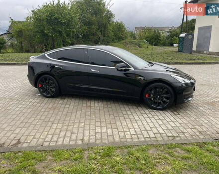 Чорний Тесла Модель 3, об'ємом двигуна 0 л та пробігом 129 тис. км за 15400 $, фото 7 на Automoto.ua