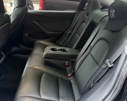 Чорний Тесла Модель 3, об'ємом двигуна 0 л та пробігом 157 тис. км за 16400 $, фото 8 на Automoto.ua