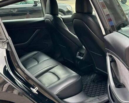 Черный Тесла Модель 3, объемом двигателя 0 л и пробегом 209 тыс. км за 18000 $, фото 89 на Automoto.ua