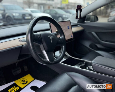 Черный Тесла Модель 3, объемом двигателя 55 л и пробегом 100 тыс. км за 19700 $, фото 8 на Automoto.ua