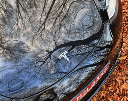 Черный Тесла Модель 3, объемом двигателя 0 л и пробегом 120 тыс. км за 17999 $, фото 8 на Automoto.ua