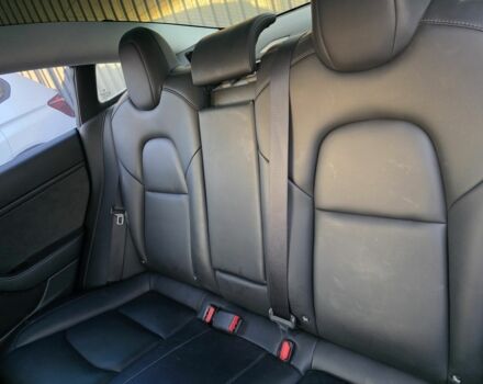 Черный Тесла Модель 3, объемом двигателя 0 л и пробегом 130 тыс. км за 11700 $, фото 21 на Automoto.ua