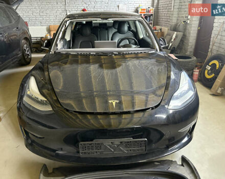 Черный Тесла Модель 3, объемом двигателя 0 л и пробегом 132 тыс. км за 14999 $, фото 41 на Automoto.ua