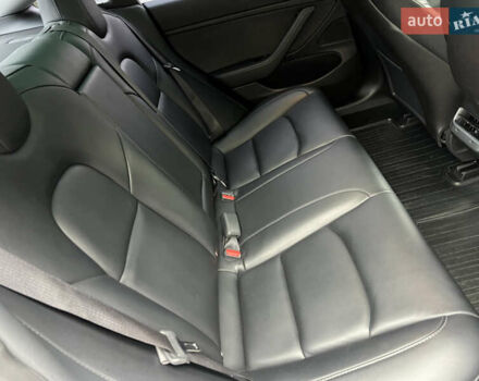 Черный Тесла Модель 3, объемом двигателя 0 л и пробегом 93 тыс. км за 15600 $, фото 52 на Automoto.ua