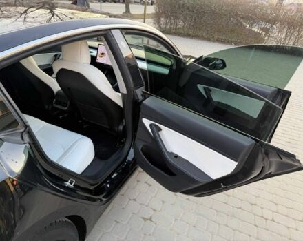 Чорний Тесла Модель 3, об'ємом двигуна 0 л та пробігом 92 тис. км за 16900 $, фото 6 на Automoto.ua