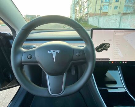 Черный Тесла Модель 3, объемом двигателя 0 л и пробегом 61 тыс. км за 24800 $, фото 18 на Automoto.ua