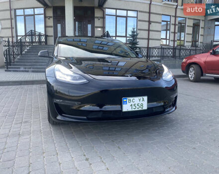 Тесла Модель 3 2019 у Львові на Automoto.ua Чорний Тесла Модель 3, об'ємом двигуна 0 л та пробігом 107 тис. км за 23900 $, фото 3 на Automoto.ua