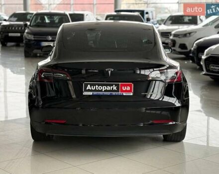 Чорний Тесла Модель 3, об'ємом двигуна 0 л та пробігом 120 тис. км за 16940 $, фото 3 на Automoto.ua