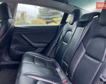 Черный Тесла Модель 3, объемом двигателя 0 л и пробегом 183 тыс. км за 17999 $, фото 20 на Automoto.ua