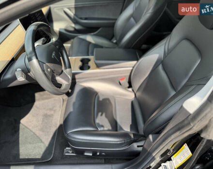 Черный Тесла Модель 3, объемом двигателя 0 л и пробегом 135 тыс. км за 15900 $, фото 18 на Automoto.ua