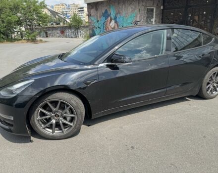 Черный Тесла Модель 3, объемом двигателя 0 л и пробегом 74 тыс. км за 15300 $, фото 1 на Automoto.ua