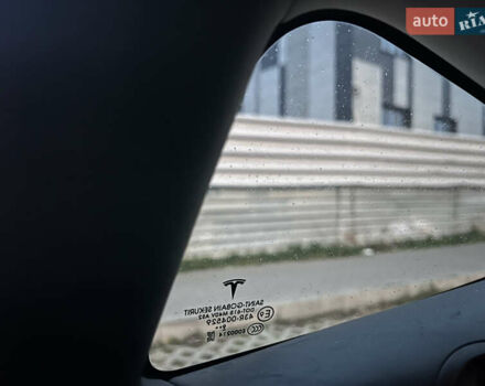 Черный Тесла Модель 3, объемом двигателя 0 л и пробегом 77 тыс. км за 20000 $, фото 55 на Automoto.ua