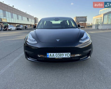 Тесла Модель 3 2019 у Києві на Automoto.ua Чорний Тесла Модель 3, об'ємом двигуна 0 л та пробігом 170 тис. км за 19900 $, фото 1 на Automoto.ua