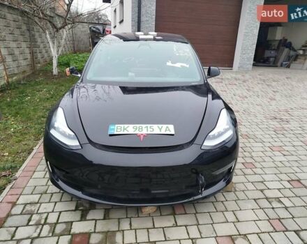 Черный Тесла Модель 3, объемом двигателя 0 л и пробегом 180 тыс. км за 10999 $, фото 6 на Automoto.ua