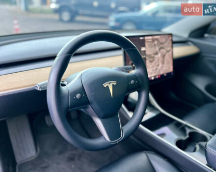 Черный Тесла Модель 3, объемом двигателя 0 л и пробегом 202 тыс. км за 13200 $, фото 26 на Automoto.ua