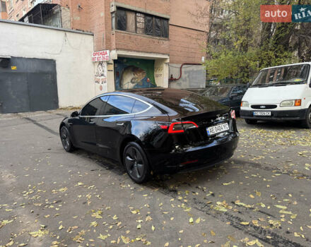 Черный Тесла Модель 3, объемом двигателя 0 л и пробегом 100 тыс. км за 22300 $, фото 2 на Automoto.ua