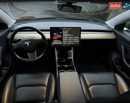 Черный Тесла Модель 3, объемом двигателя 0 л и пробегом 97 тыс. км за 14600 $, фото 18 на Automoto.ua