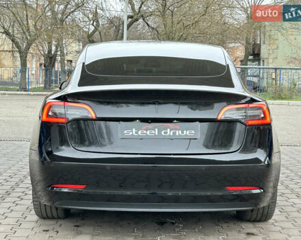 Черный Тесла Модель 3, объемом двигателя 0 л и пробегом 85 тыс. км за 19999 $, фото 4 на Automoto.ua