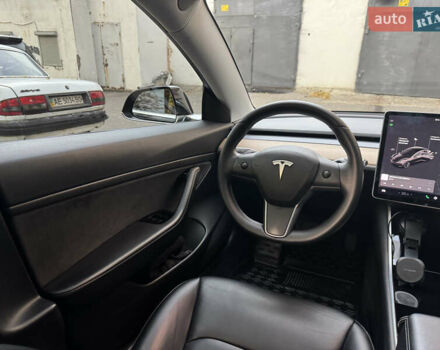 Черный Тесла Модель 3, объемом двигателя 0 л и пробегом 100 тыс. км за 22300 $, фото 8 на Automoto.ua