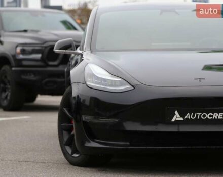 Черный Тесла Модель 3, объемом двигателя 0 л и пробегом 159 тыс. км за 17000 $, фото 3 на Automoto.ua