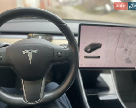 Черный Тесла Модель 3, объемом двигателя 0 л и пробегом 98 тыс. км за 16000 $, фото 17 на Automoto.ua