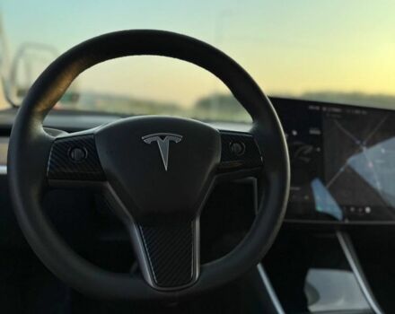 Чорний Тесла Модель 3, об'ємом двигуна 0 л та пробігом 180 тис. км за 17300 $, фото 7 на Automoto.ua