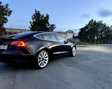 Чорний Тесла Модель 3, об'ємом двигуна 0 л та пробігом 128 тис. км за 372 $, фото 11 на Automoto.ua