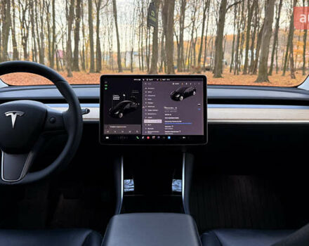 Черный Тесла Модель 3, объемом двигателя 0 л и пробегом 120 тыс. км за 18399 $, фото 11 на Automoto.ua