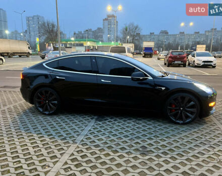 Черный Тесла Модель 3, объемом двигателя 0 л и пробегом 77 тыс. км за 20000 $, фото 47 на Automoto.ua